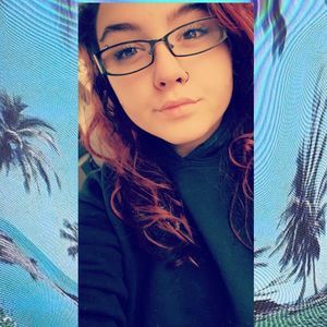 Meet your Posher, Ella